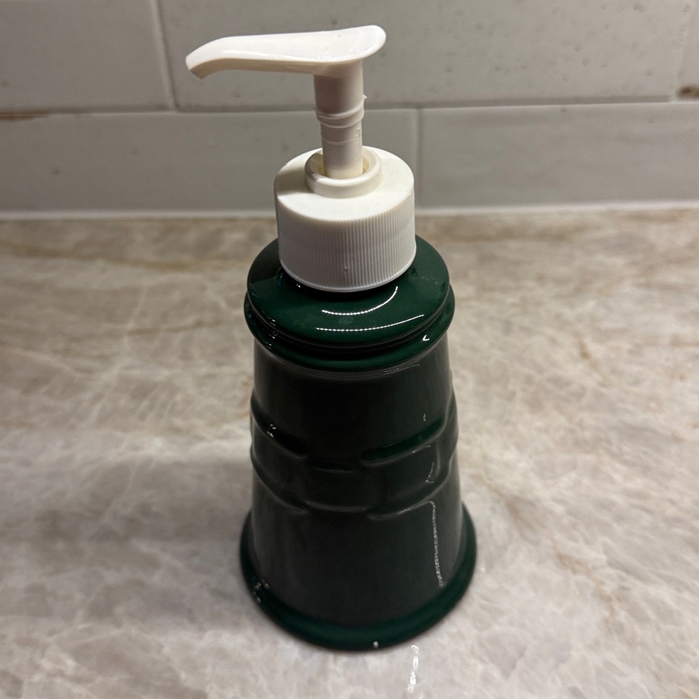 Longaberger soap pump evergreen
